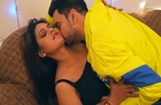 Couple Party S01E08 (2024) Hindi Hot Web Series Bigshots